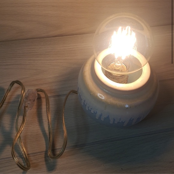 DSI LIGHTING CERAMIC UP LAMP - Picture 2 of 5